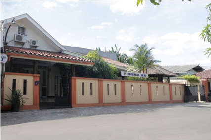 Pemandangan Utama Gedung Koperasi JKRL